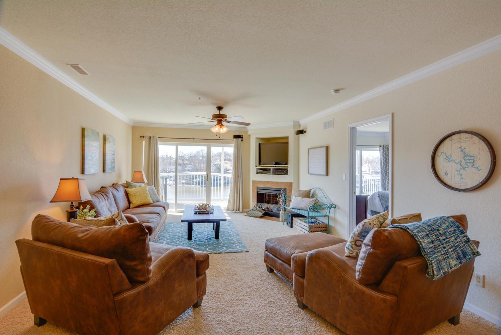 Lakefront Osage Beach Condo With Pool And Water Views! Exteriér fotografie