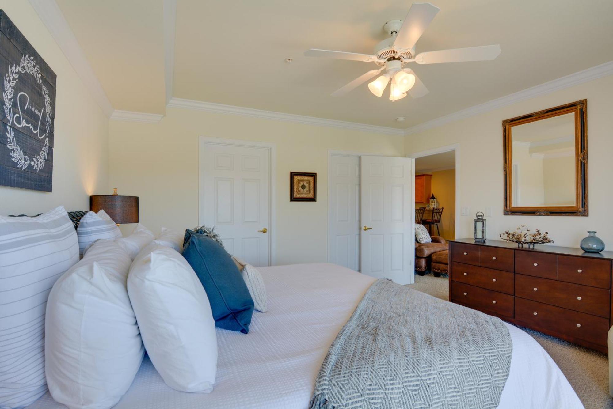 Lakefront Osage Beach Condo With Pool And Water Views! Exteriér fotografie