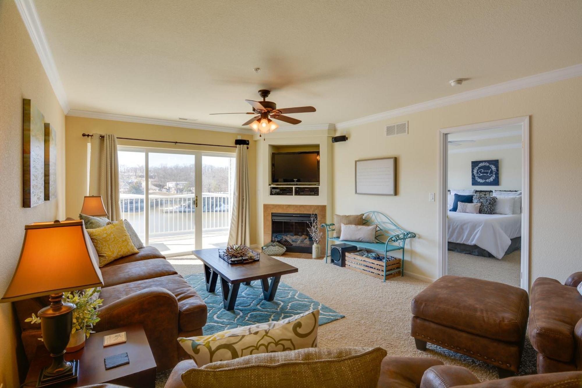Lakefront Osage Beach Condo With Pool And Water Views! Exteriér fotografie