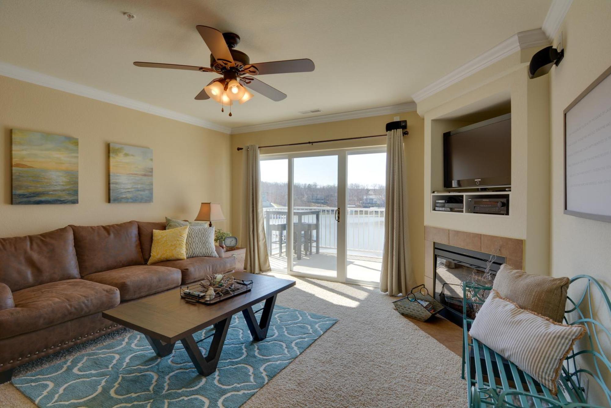 Lakefront Osage Beach Condo With Pool And Water Views! Exteriér fotografie