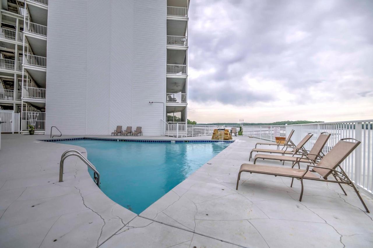 Lakefront Osage Beach Condo With Pool And Water Views! Exteriér fotografie